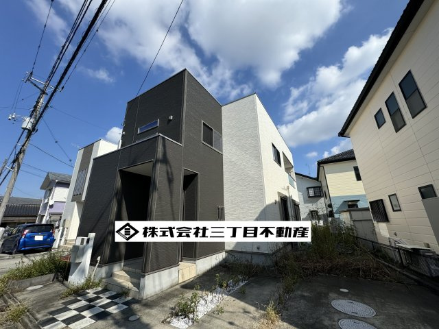 -三丁目不動産-　熊谷市石原　平成28年築の外観