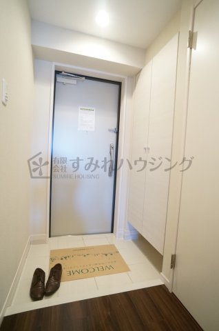 グローリーパレス中山の玄関|参考、同建物・同間取りの号室