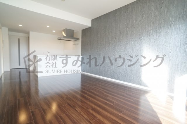 グローリーパレス中山の居間・リビング|参考、同建物・同間取りの号室
