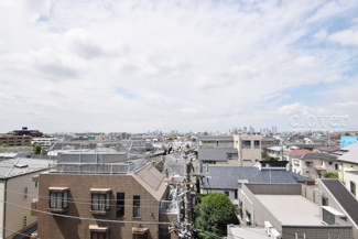 【展望】 | 眼前に広がる空の雄大さと、このお部屋の自慢の一つである「眺望」をご覧ください。毎日、この景色を独り占めできる新生活に夢が広がります。～即日のご見学可能～　お問合せはお気軽にどうぞ。