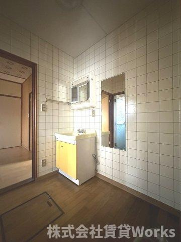 北田宮二丁目戸建ての洗面所|スペースが確保できる洗面所です