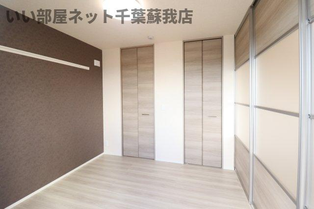 ルミエール五井・Ⅰの洋室|落ち着いた色調の洋室です