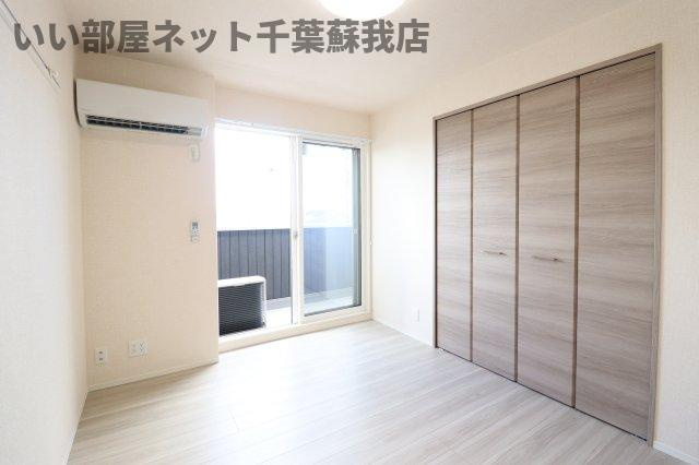 ルミエール五井・Ⅰの洋室|広々とした洋室です