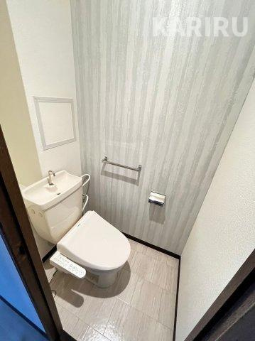 旧）パードレ関目のトイレ|同物件別部屋の写真です