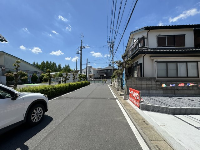 三郷市高州３丁目新築戸建【高州小学校：6分】の前面道路含む現地写真|南側前面道路・幅員6.5ｍ