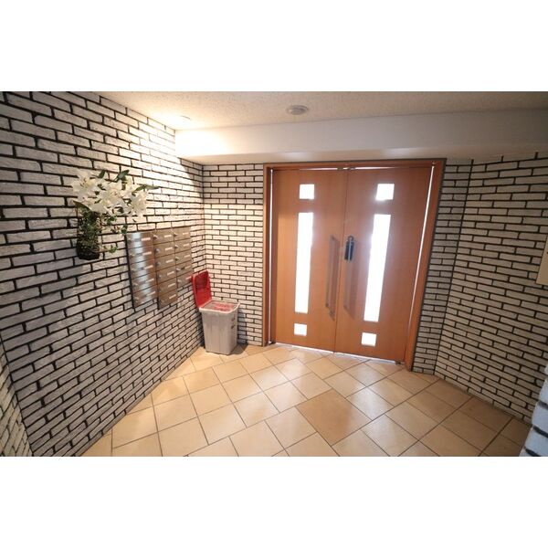 プレステージ代官のロビー