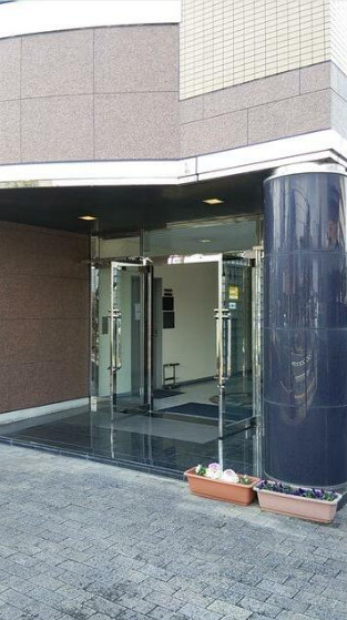 守山市守山４丁目の店舗事務所のエントランス|エントランスです