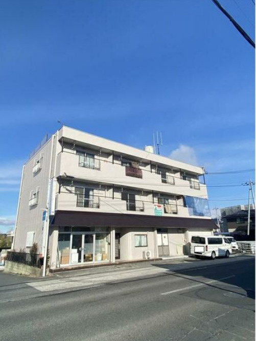 湖南市三雲の店舗事務所