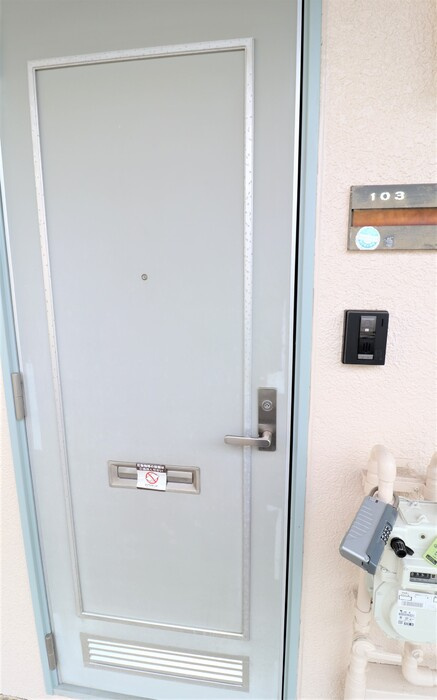 メゾンブランシュの玄関