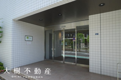 【エントランス】 | ペット飼育可　グレーシアハイム海老名　２階3LDKリフォーム済み【仲介手数料無料】 | □オートロック完備のマンションの為、セキュリティ面で安心です