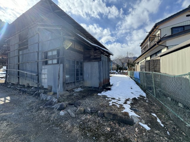 -三丁目不動産-　秩父市荒川白久の周辺