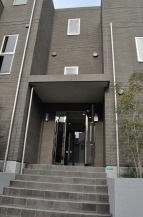 YAKUMO the styleのエントランス