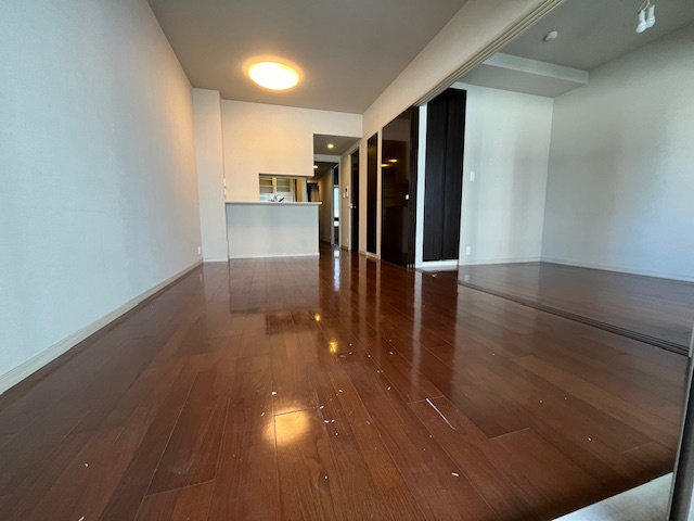 家具の配置のしやすい間取りのお部屋です
※室内修繕前の写真となります。