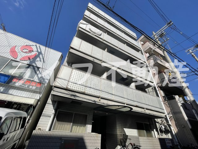 アリーヴェデルチ小阪の外観|落ち着いた雰囲気の外観です