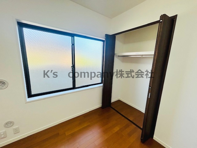 ●茅ヶ崎市ひばりが丘　コスモ茅ヶ崎ベルセーヌ　の収納|洋室の収納スペース☆