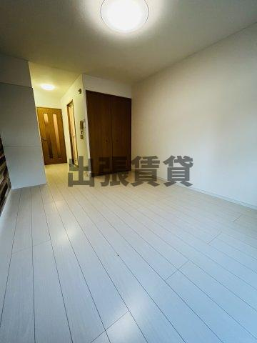 仲介手数料0円！アヴァンス日ノ出の居間・リビング