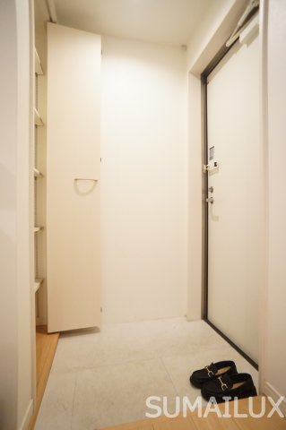 熊本市中央区琴平１丁目のアパートの玄関