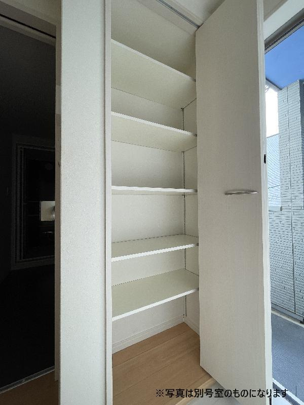 熊本市中央区琴平１丁目のアパートの玄関