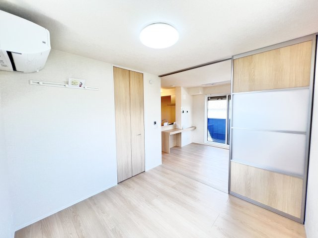 ロイヤルガーデンソラーナの寝室|※別部屋参考写真