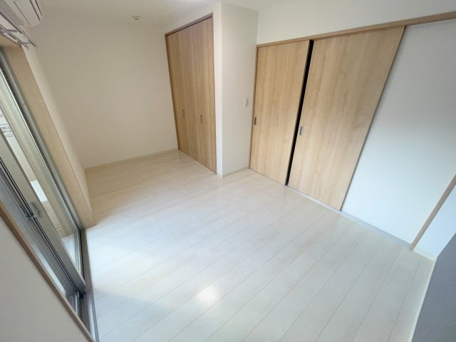 【洋室】 | ステラウッド高鷲