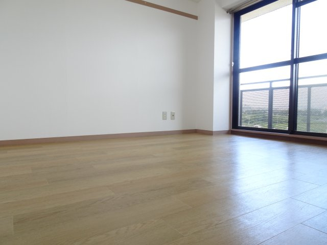 リバーサイド鎌倉の洋室