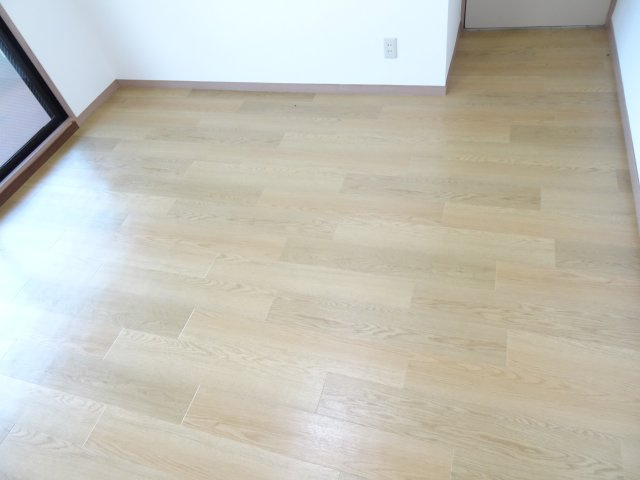 リバーサイド鎌倉の洋室