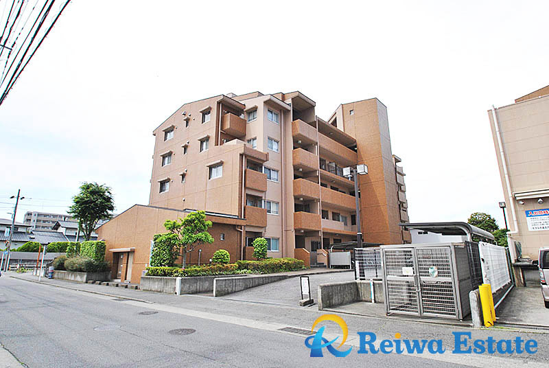 茅ヶ崎グランドハイツ　A棟の外観