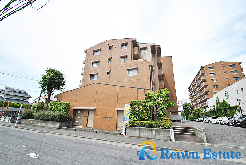 茅ヶ崎グランドハイツ　A棟の外観