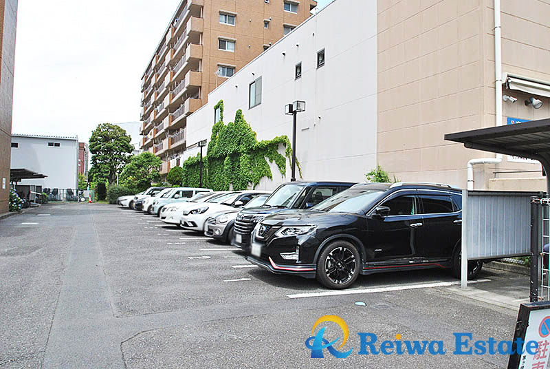 茅ヶ崎グランドハイツ　A棟の駐車場