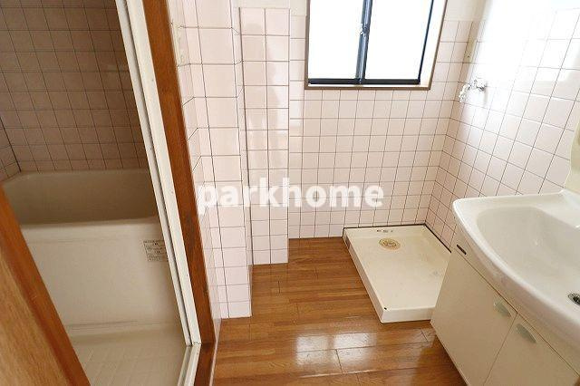 コーポエルフの洗面所|忙しい朝には欠かせない洗面所です