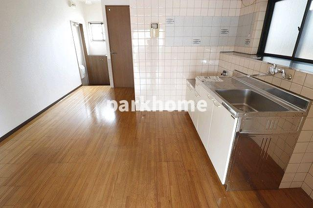 コーポエルフの内装|明るい室内です