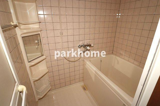 コーポエルフの浴室|日々の疲れを癒すお風呂付です