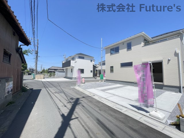 三郷市番匠免1丁目　新築戸建　全12棟　7号棟の前面道路含む現地写真|前面道路含む現地写真です。
