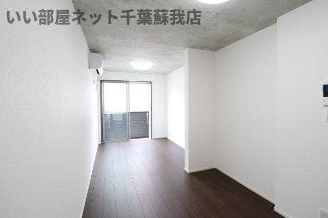 YURION蘇我の居間・リビング|おしゃれなリビングです