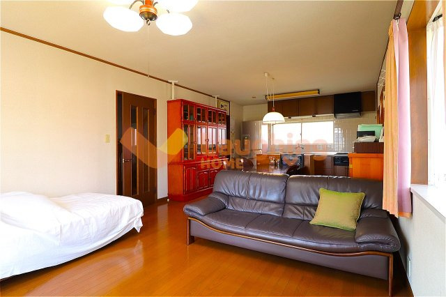 【居間・リビング】の画像