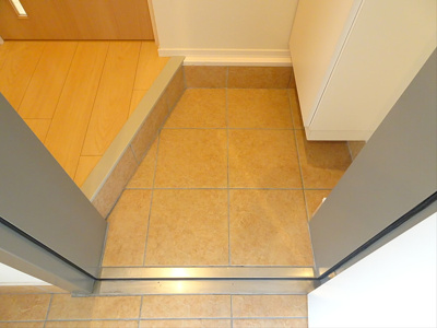 【玄関】 | メゾンソレイユ