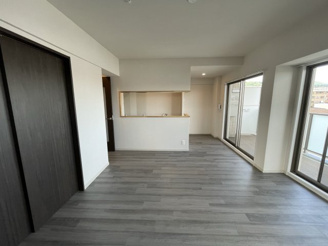 スプランディッド池田呉服町の居間・リビング