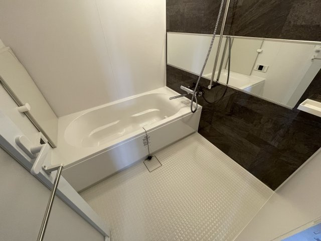 スプランディッド池田呉服町の浴室