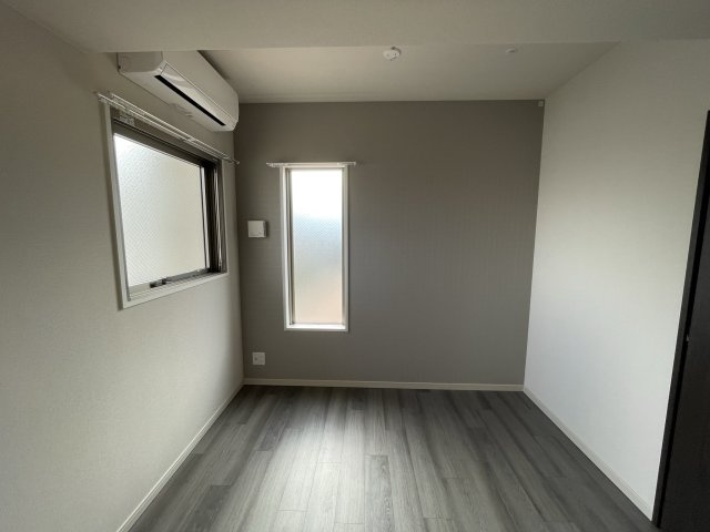 スプランディッド池田呉服町の洋室