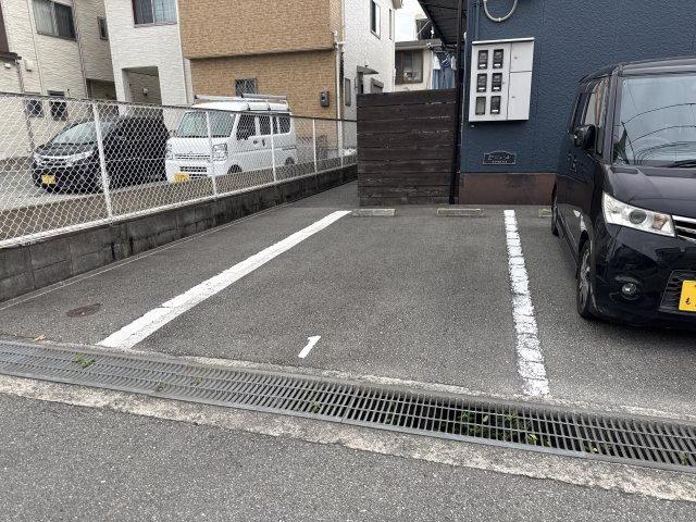 セジュールＩ．Ｓ．の駐車場