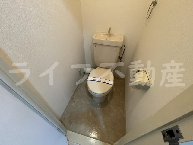 カデンツァKのトイレ|清潔感のあるトイレです