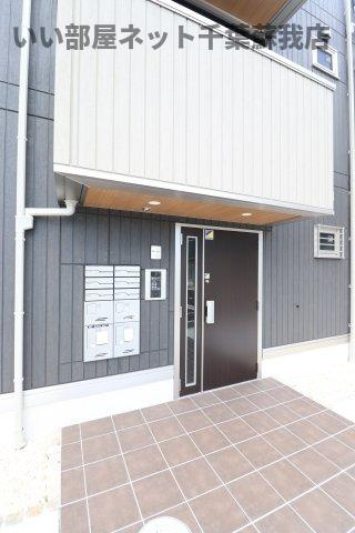 ルミエール五井・Ⅱのエントランス|安心のオートロック付き