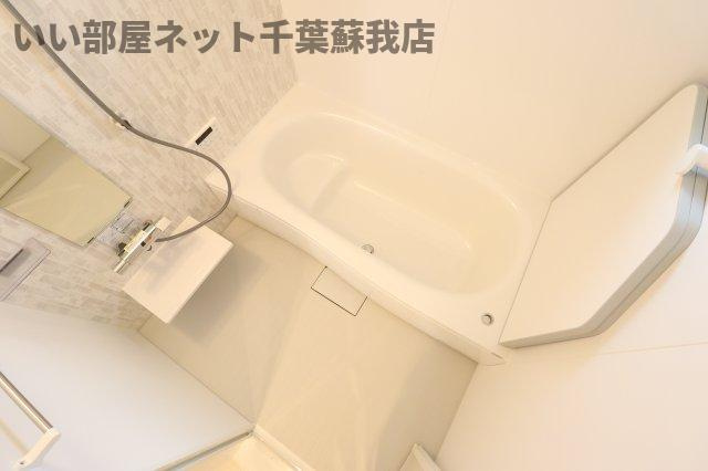 ルミエール五井・Ⅱの浴室|ゆったり過ごせるお風呂です