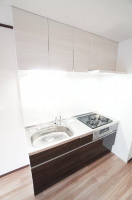 【キッチン】 | エバーグリーンⅡ | ※同物件・反転タイプの写真です。