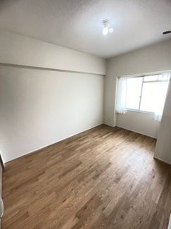 【洋室】 | 行徳ニューハイツ | 通路側5.8帖