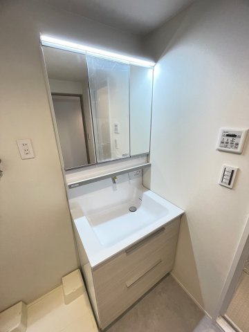 行徳ニューハイツの独立洗面台