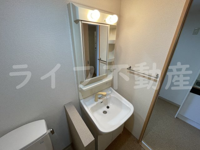 美津和ビルの独立洗面台|使いやすい独立洗面台です