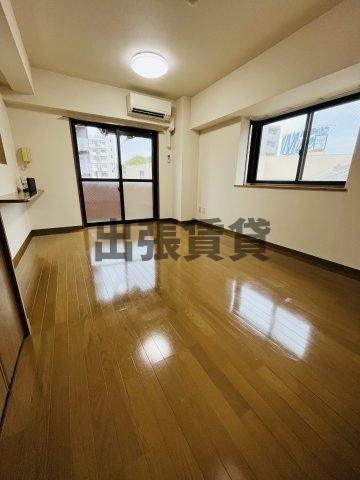 仲介手数料0円！クオン千原の居間・リビング