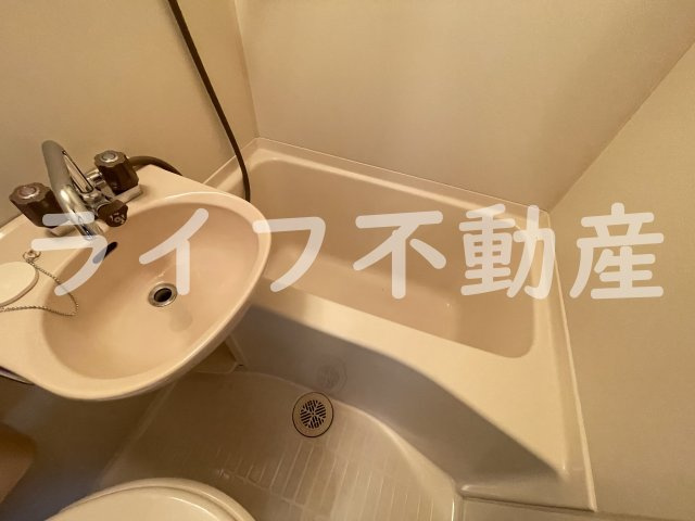 コボックスの浴室|落ち着いた空間のお風呂です