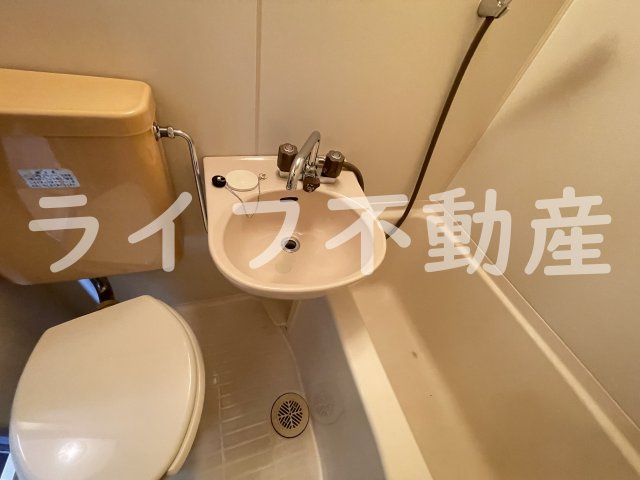 コボックスの独立洗面台|独立洗面化粧台が付いています